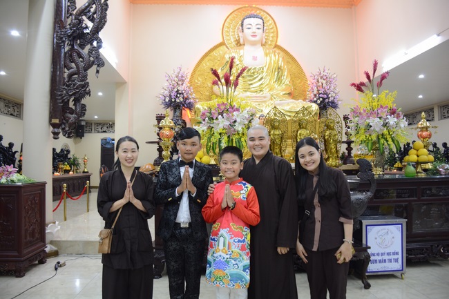 Chương trình ca nhạc mừng xuân Kỷ Hợi