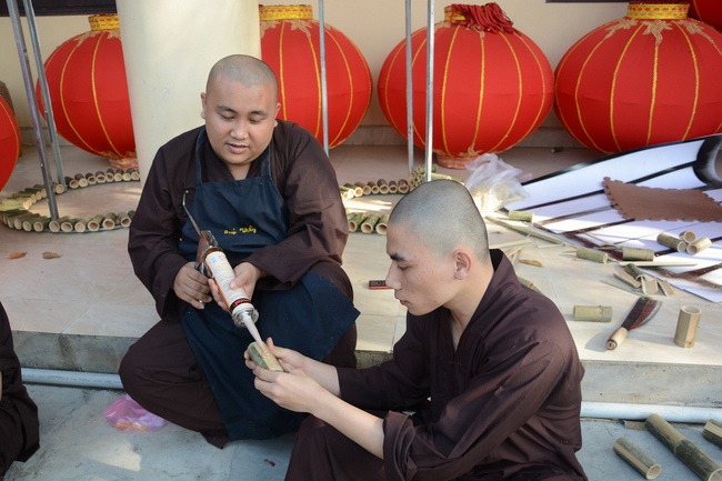 Series photos of activities preparing for the New Year 2019