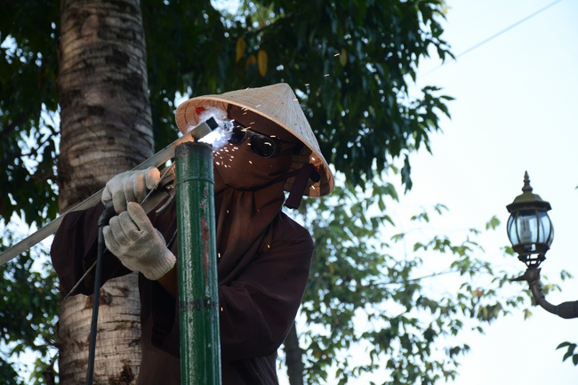 Series photos of activities preparing for the New Year 2019