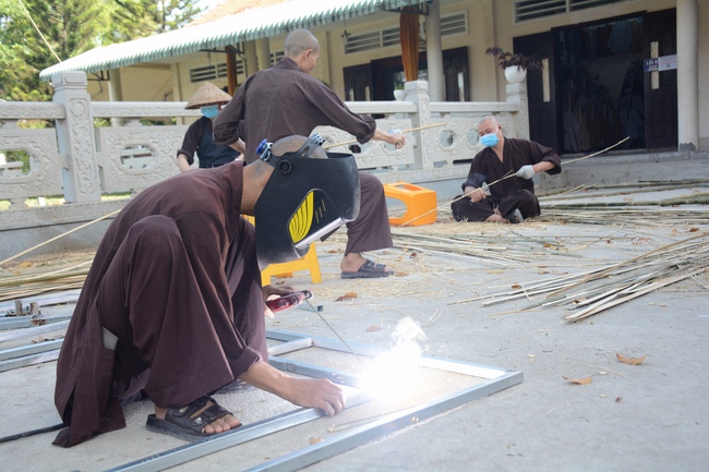 Series photos of activities preparing for the New Year 2019