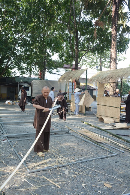 Series photos of activities preparing for the New Year 2019