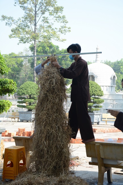 Series photos of activities preparing for the New Year 2019