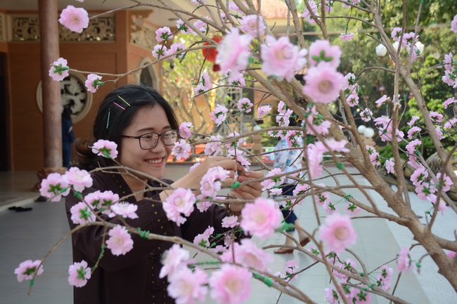 Series photos of activities preparing for the New Year 2019