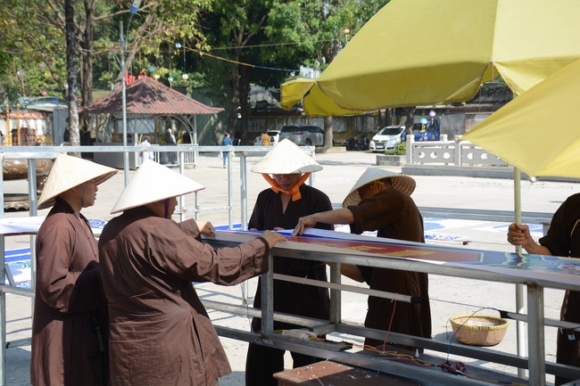 Series photos of activities preparing for the New Year 2019