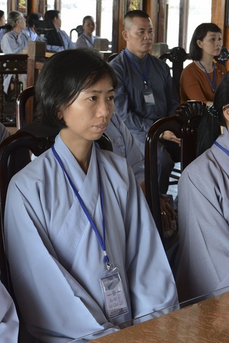 Phóng sanh bằng du thuyền trên sông Sài Gòn