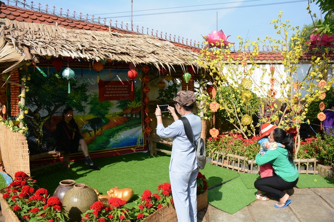 Year-end summarizing ceremony at Nhat Phap pagoda in Dong Nai.