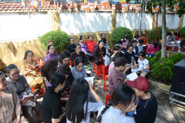 Year-end summarizing ceremony at Nhat Phap pagoda in Dong Nai.