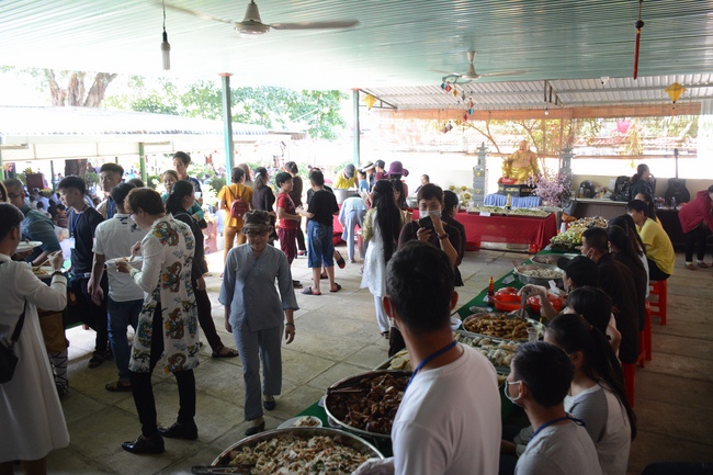 Year-end summarizing ceremony at Nhat Phap pagoda in Dong Nai.