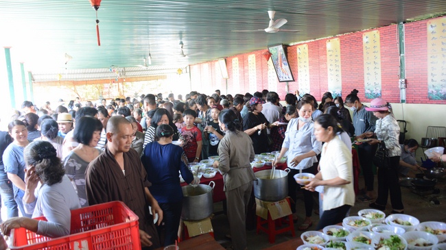 Year-end summarizing ceremony at Nhat Phap pagoda in Dong Nai.
