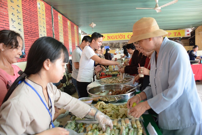 Year-end summarizing ceremony at Nhat Phap pagoda in Dong Nai.