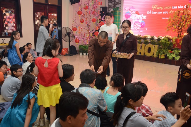 Tất niên tri ân Phật tử