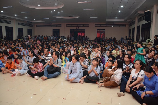 Tất niên tri ân Phật tử