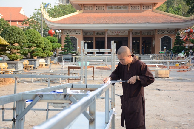 Series photos of activities preparing for the New Year 2019