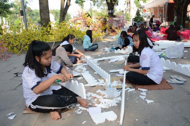 Series photos of activities preparing for the New Year 2019