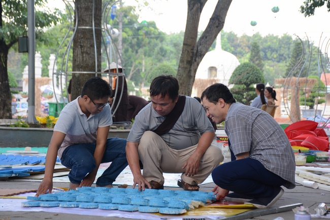 Series photos of activities preparing for the New Year 2019