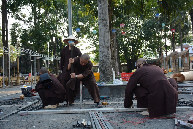 Series photos of activities preparing for the New Year 2019