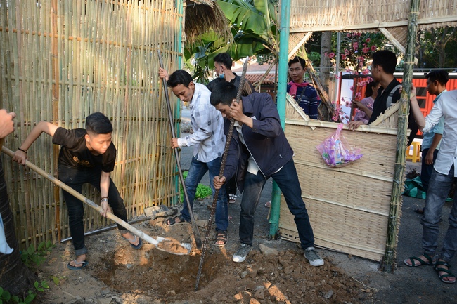 Series photos of activities preparing for the New Year 2019