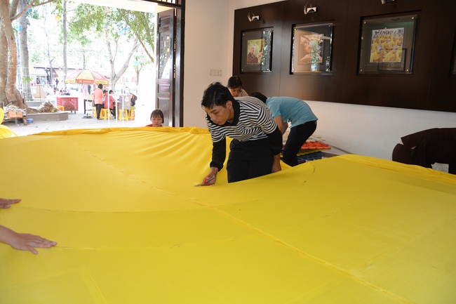 Series photos of activities preparing for the New Year 2019