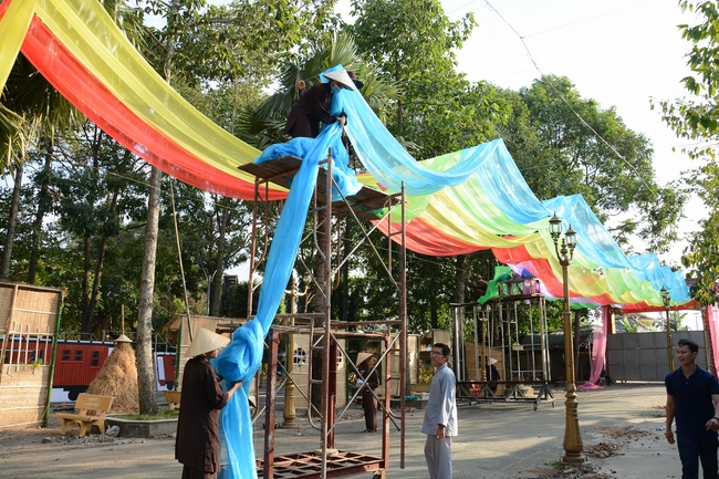 Series photos of activities preparing for the New Year 2019