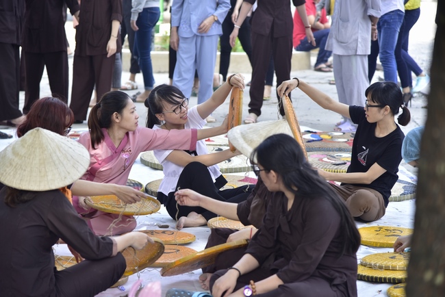 Series photos of activities preparing for the New Year 2019