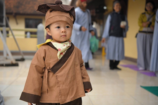 Hoa Phuc Pagoda: Ceremony of Thanking Dharma - The Dog's year-end photo exhibition
