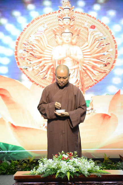 Chư Tăng chùa Hoằng Pháp cùng ôn lại oai nghi