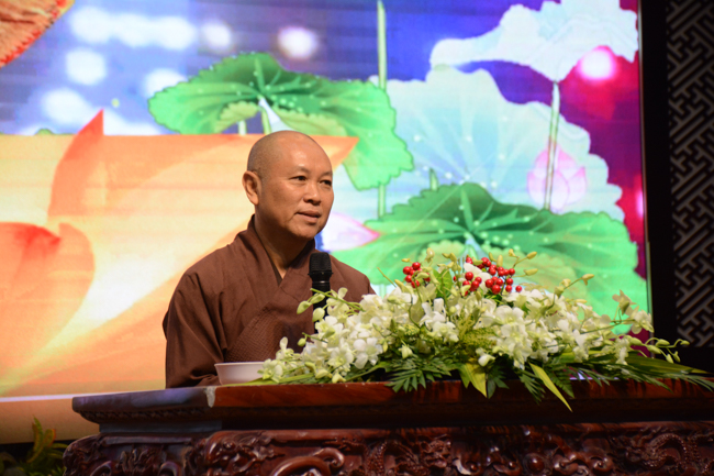 Chư Tăng chùa Hoằng Pháp cùng ôn lại oai nghi