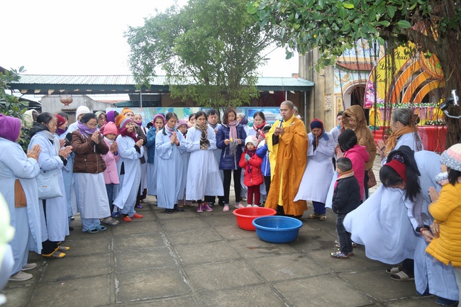 One-day retreat reciting the Buddha's name - Dong Cao Pagoda - Thanh Hoa