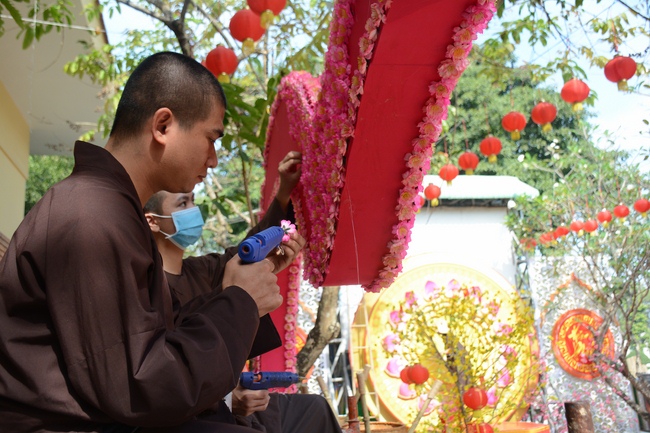 Series photos of activities preparing for the New Year 2019