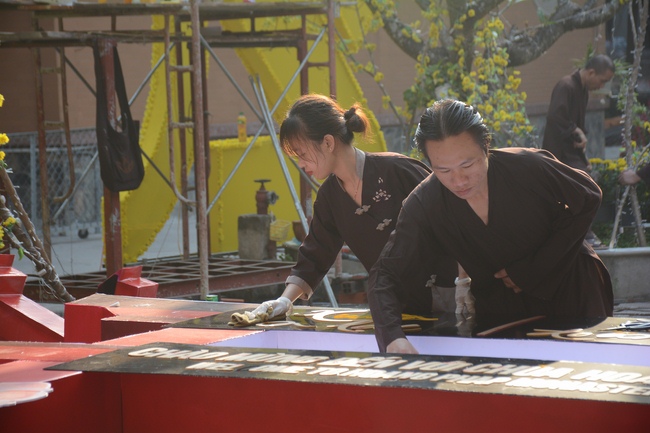 Series photos of activities preparing for the New Year 2019