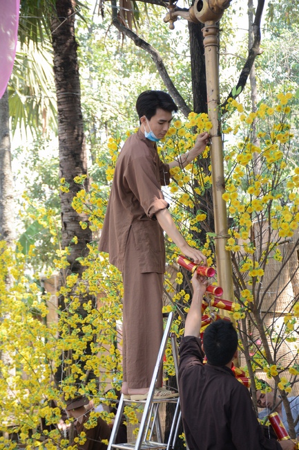 Series photos of activities preparing for the New Year 2019