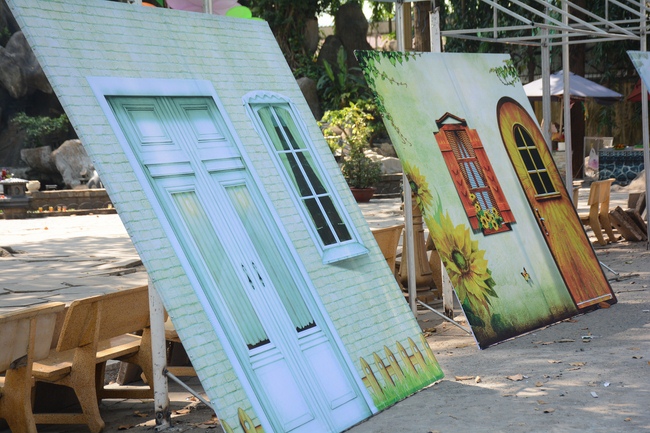 Series photos of activities preparing for the New Year 2019