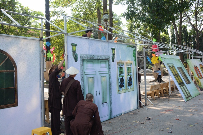 Series photos of activities preparing for the New Year 2019