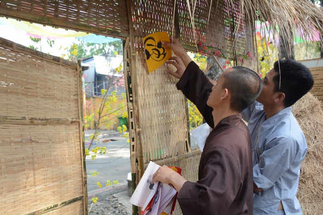 Series photos of activities preparing for the New Year 2019