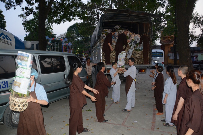 Series photos of activities preparing for the New Year 2019