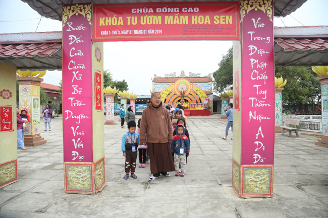 The retreat Lotus Seeds' Sowing  at Dong Cao Pagoda - Thanh Hoa