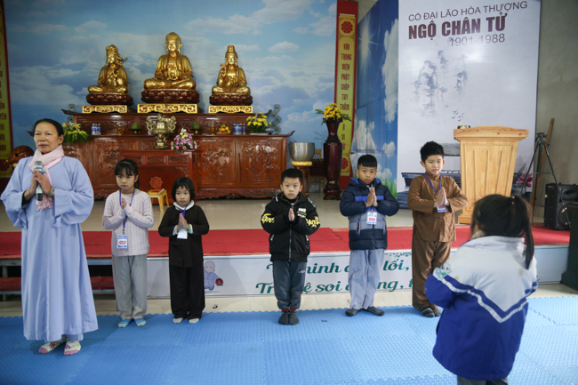 The retreat Lotus Seeds' Sowing  at Dong Cao Pagoda - Thanh Hoa
