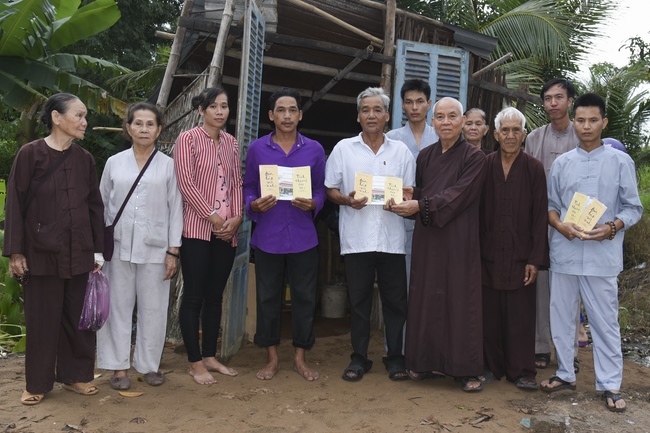 Donating a charity house in Hau Giang