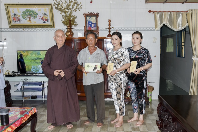 Donating a charity house in Hau Giang