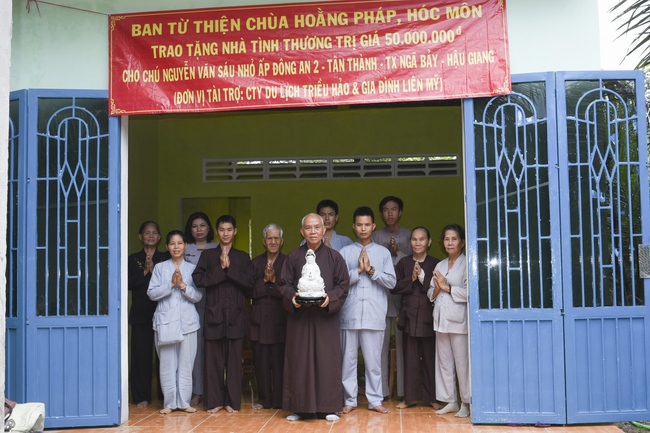 Donating a charity house in Hau Giang
