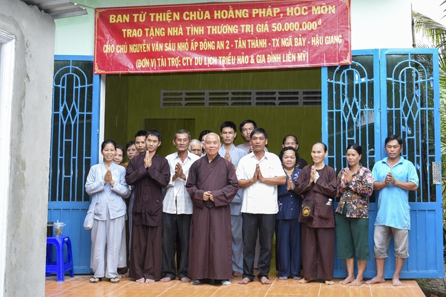 Donating a charity house in Hau Giang