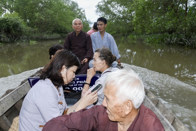 Donating a charity house in Hau Giang