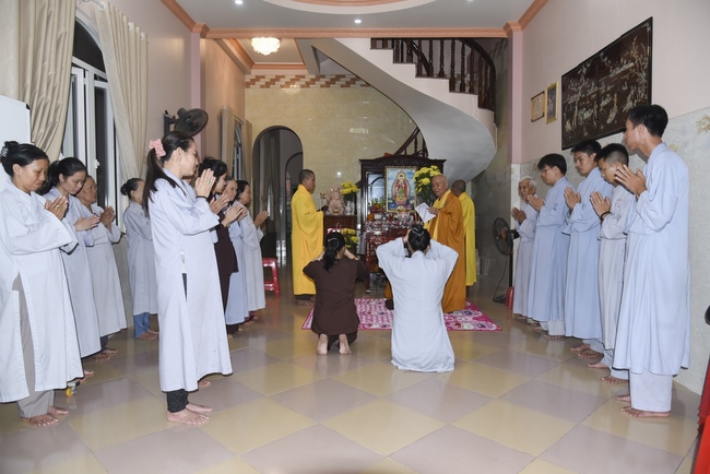 The rite of burial in water and freeing creatures in Binh My, Cu Chi