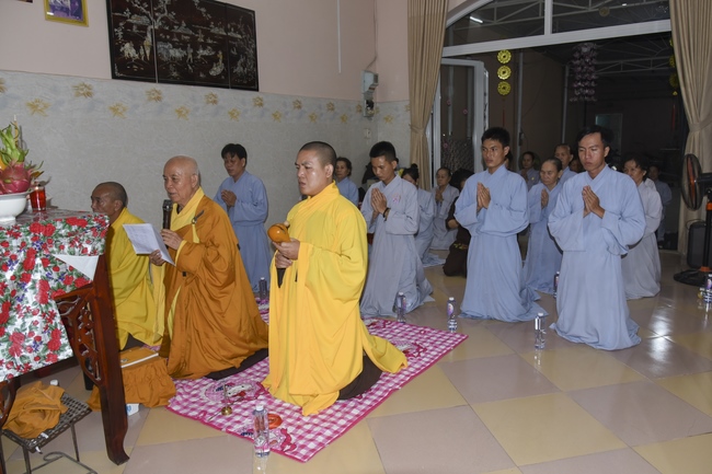 The rite of burial in water and freeing creatures in Binh My, Cu Chi