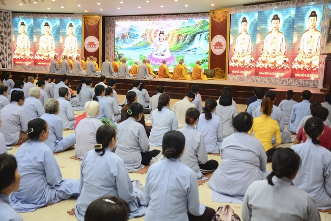 Lễ Ngũ Bách Danh Bồ-tát Quán Thế Âm