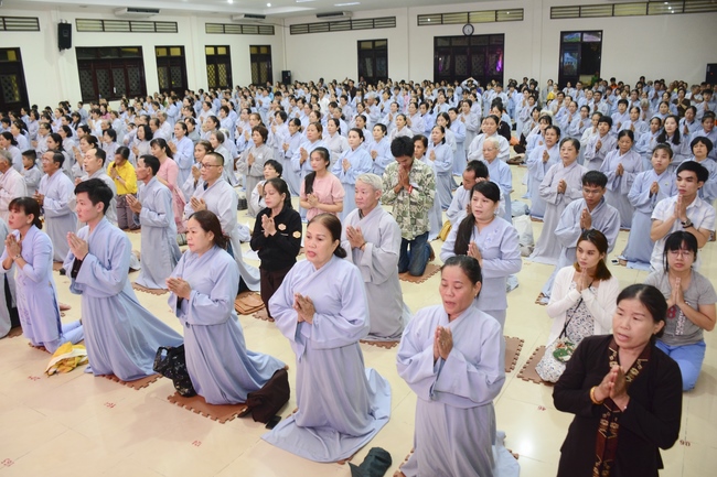 Lễ Ngũ Bách Danh Bồ-tát Quán Thế Âm