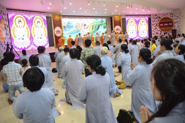 Lễ Ngũ Bách Danh Bồ-tát Quán Thế Âm