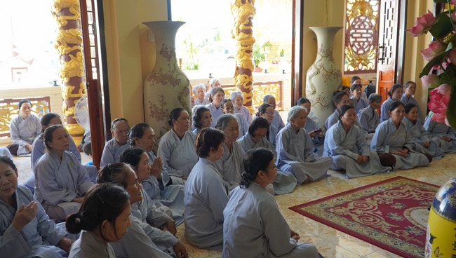 Tu niệm Phật một ngày Ninh Thuận