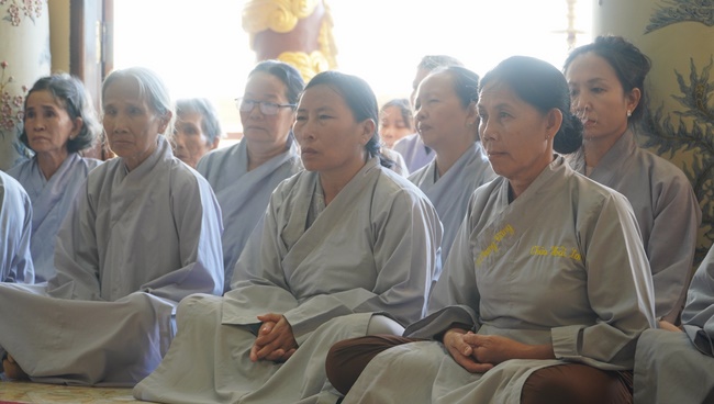 Tu niệm Phật một ngày Ninh Thuận