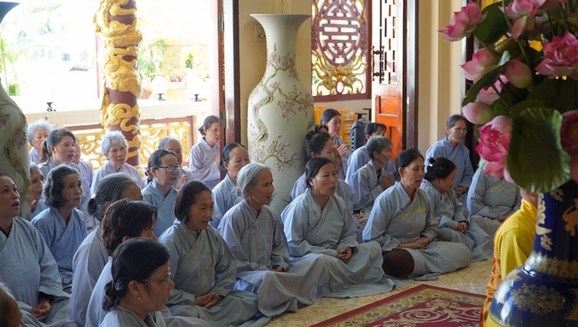 Tu niệm Phật một ngày Ninh Thuận